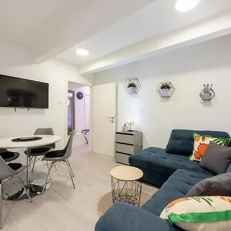 Center With Free Parking Appartement Rijeka